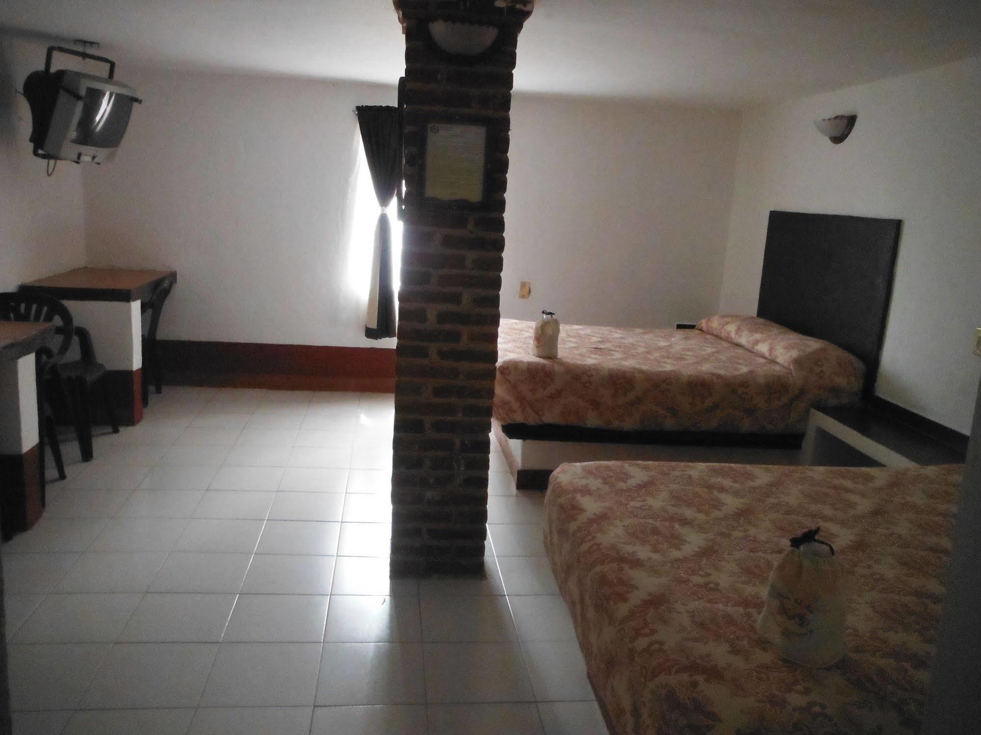 Ayenda Meson Del Rio Hotel Tepotzotlan Luaran gambar